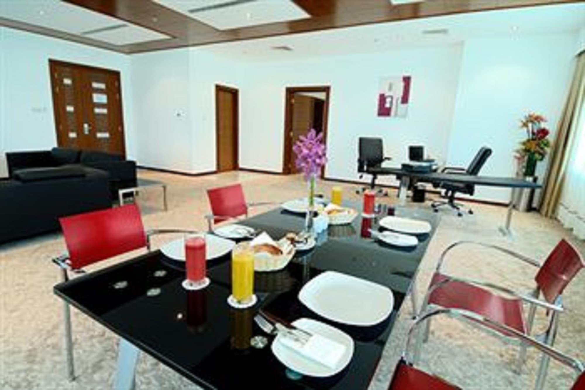 Diva Hotel Manama Luaran gambar